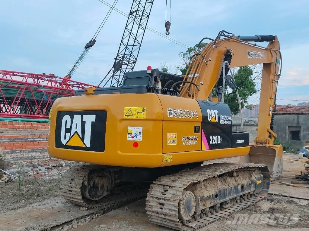 CAT 320D2 Bageri guseničari