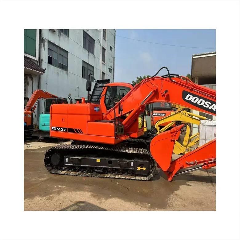 Doosan DX140LC Bageri guseničari
