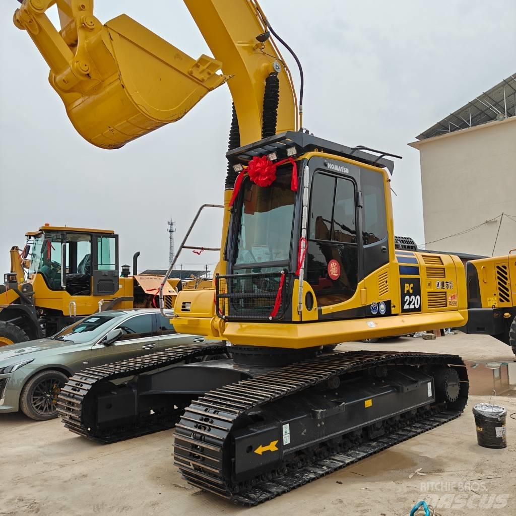 Komatsu 220-8MO Bageri guseničari