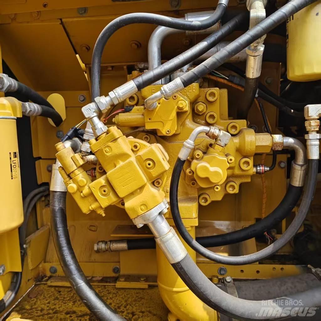CAT 336 D Bageri guseničari