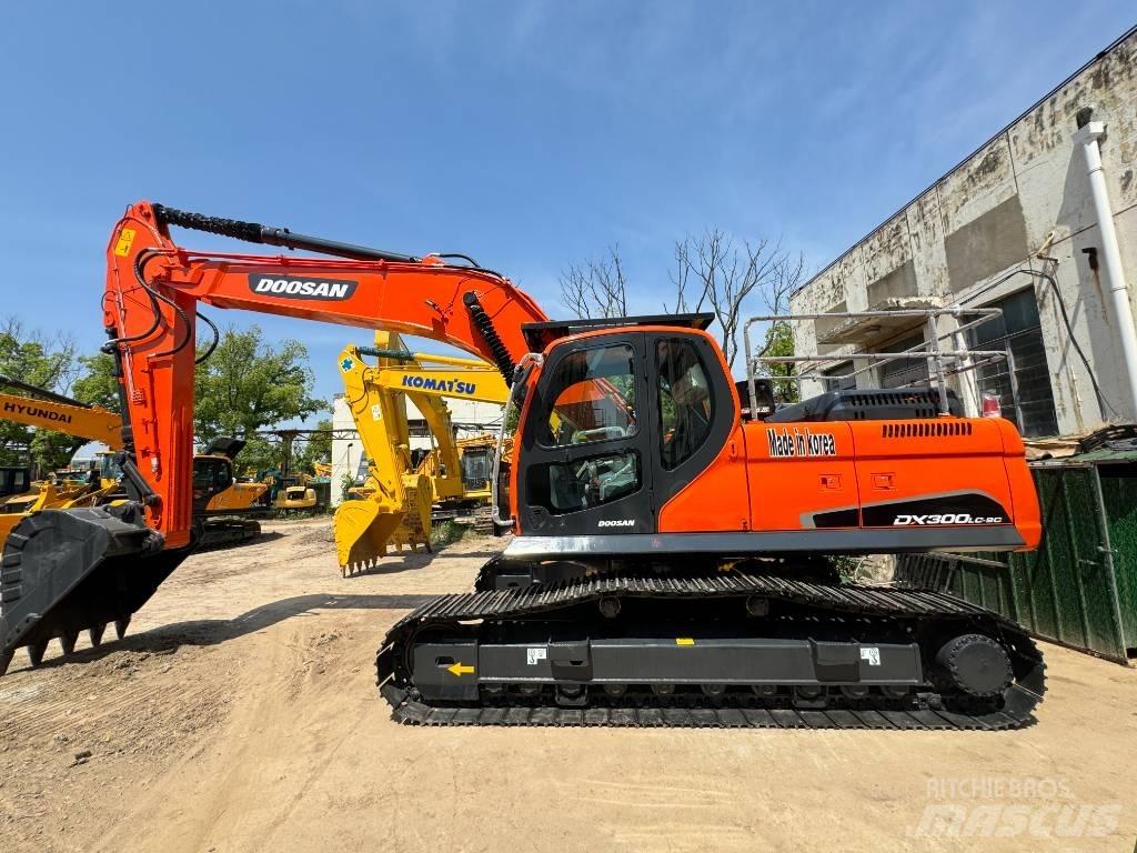 Doosan DX 300 LC Bageri guseničari