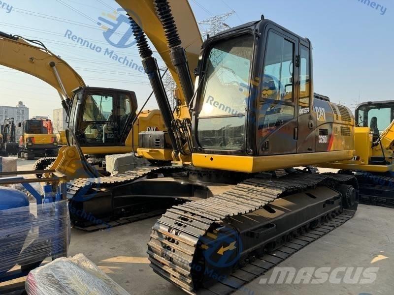 CAT 326D2 Bageri guseničari