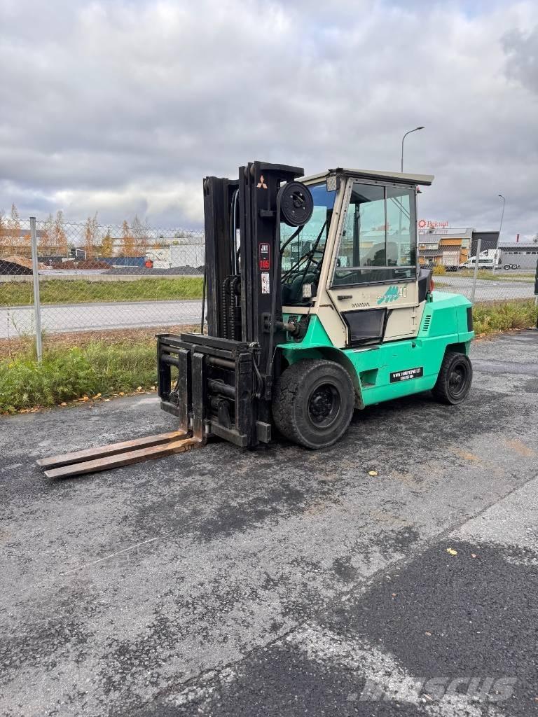 Mitsubishi FD40 Dizelski viljuškari