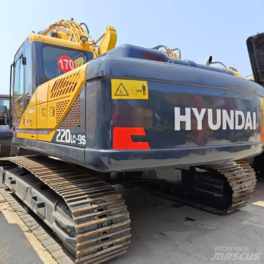 Hyundai Robex 220-9 Bageri guseničari