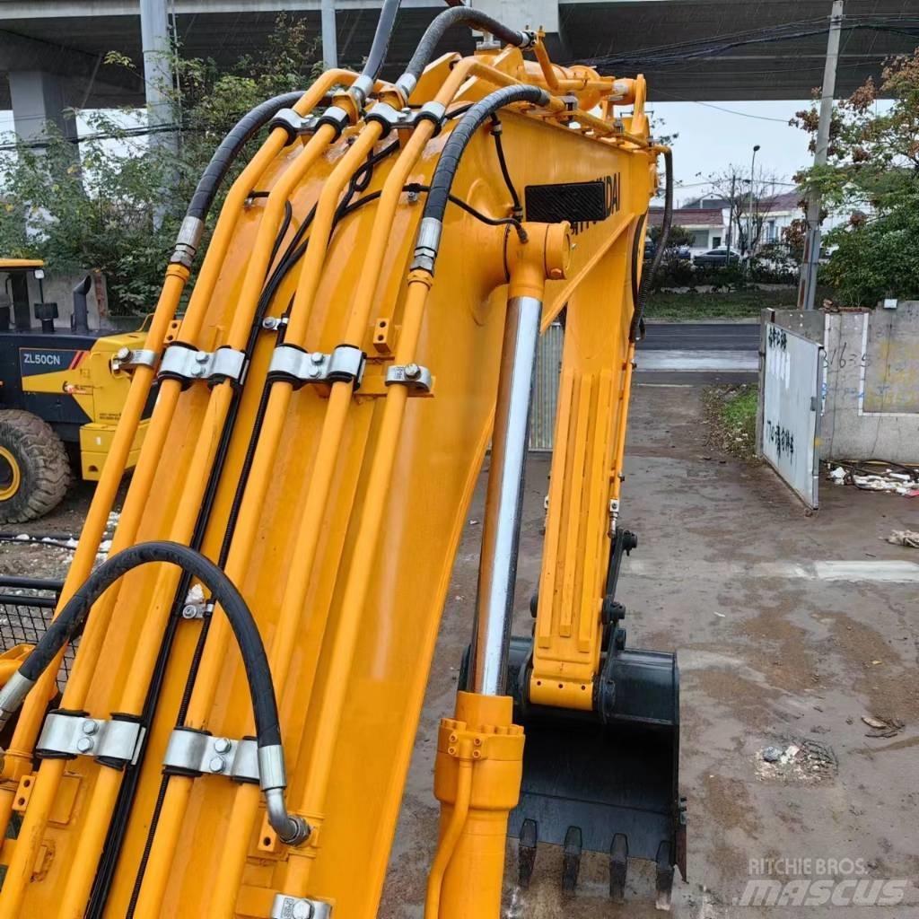 Hyundai R220LC-9 Bageri guseničari