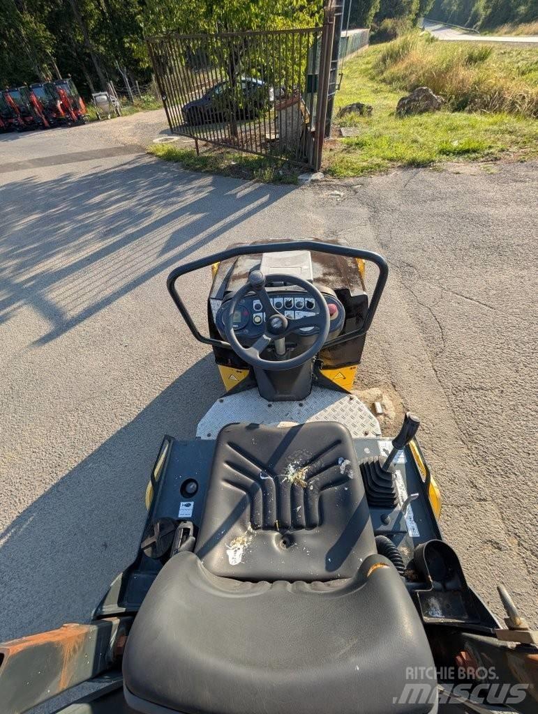 Bomag BW 120 AD-4 Valjci sa duplim bubnjem