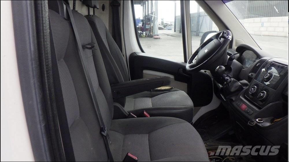Peugeot Boxer 3 Sanduk kombiji
