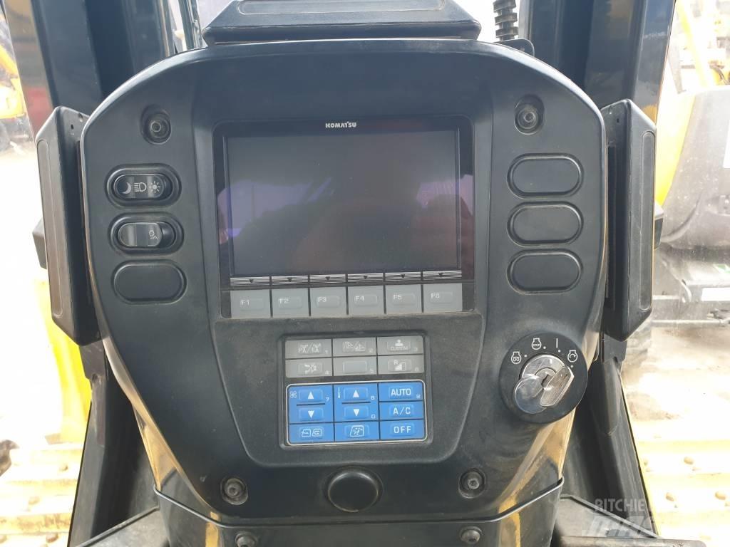 Komatsu D 65 WX-17 Buldožeri guseničari
