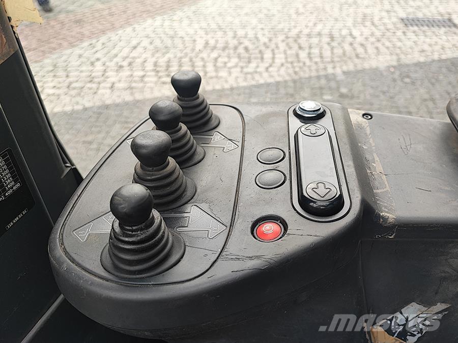 Linde R14X-03 Viljuškari sa pomičnim stupom