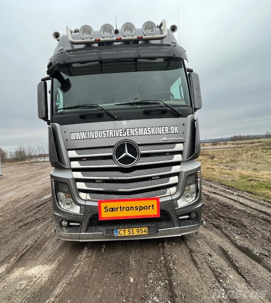 Mercedes-Benz 4158 Tegljači