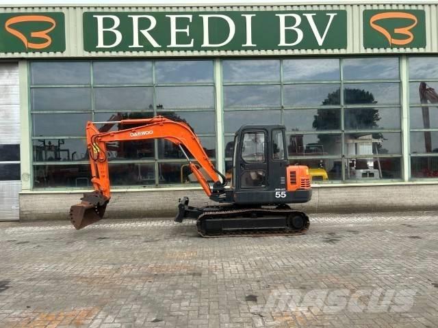 Daewoo SL 55-V Bageri guseničari