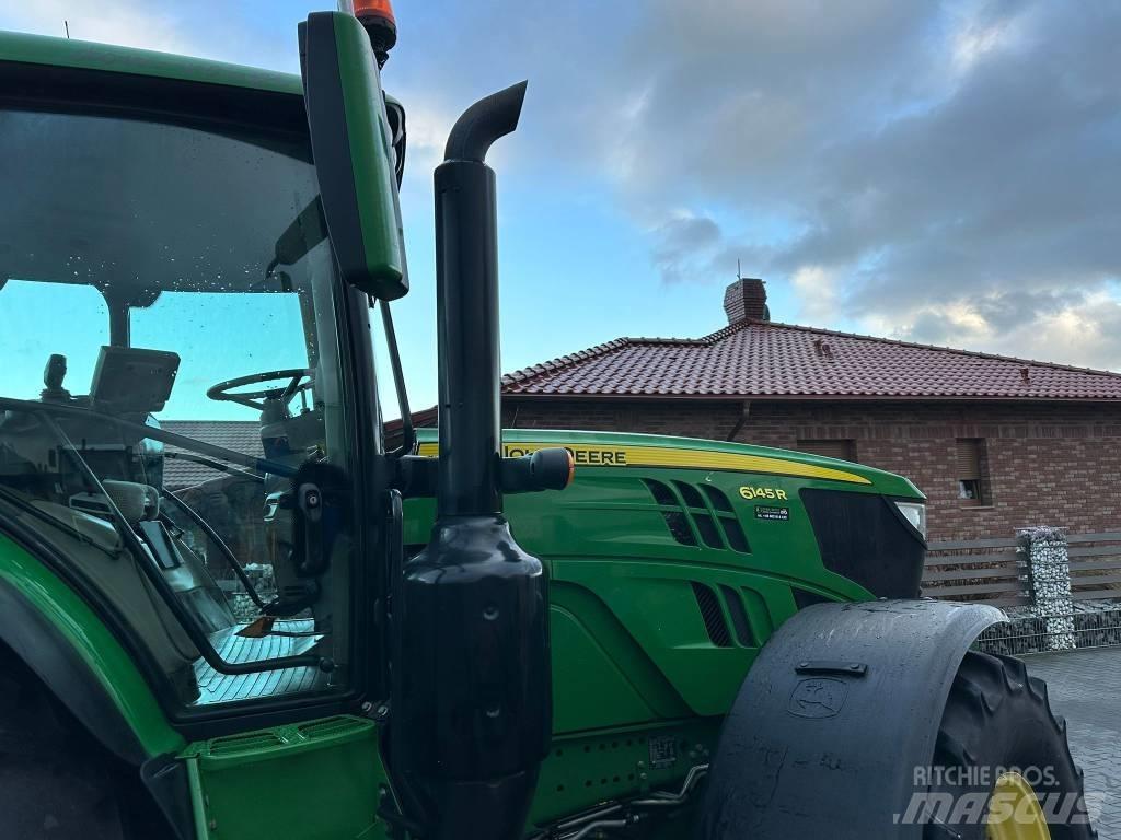 John Deere 6145 R Traktori