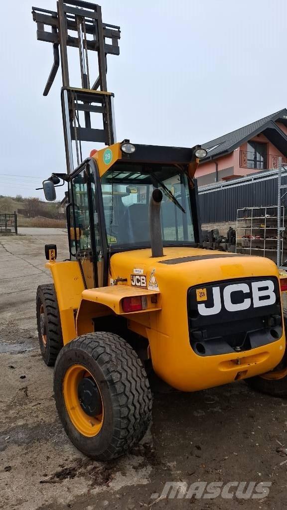 JCB 930 Vanterenski viljuškar