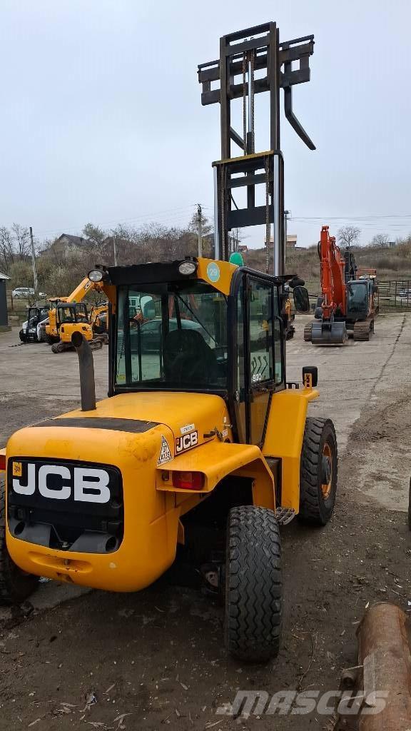 JCB 930 Vanterenski viljuškar