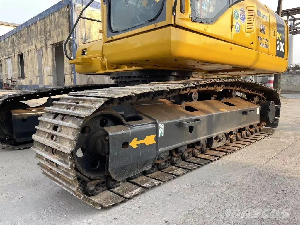 Komatsu PC 200-7 Bageri guseničari