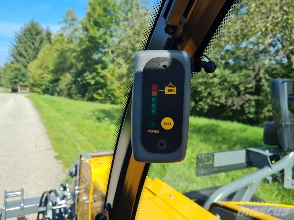 Liebherr T 32-7 Teleskopski viljuškari