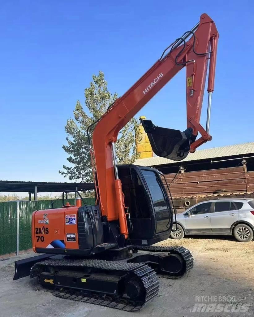 Hitachi 70 Bageri guseničari