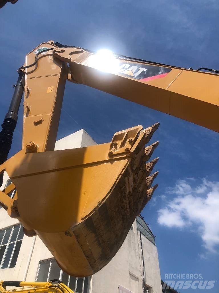 CAT 320 B L Bageri guseničari