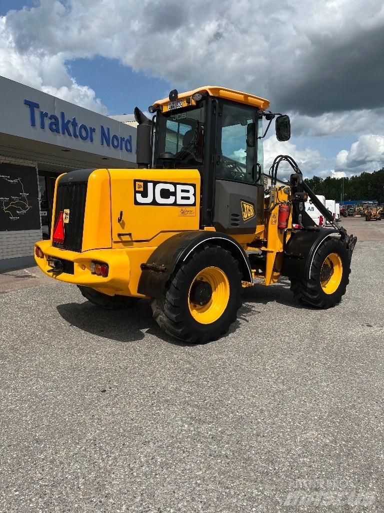 JCB 411 HT 6400 Tim Utovarivači na točkove