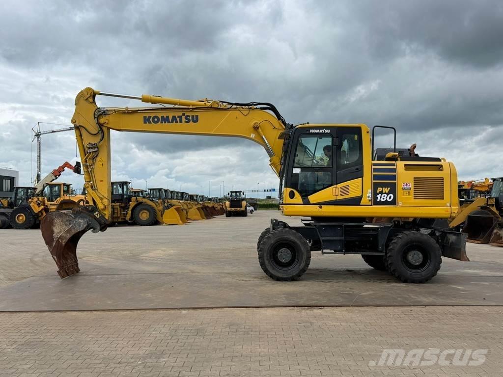 Komatsu PW180-11 Bageri točkaši