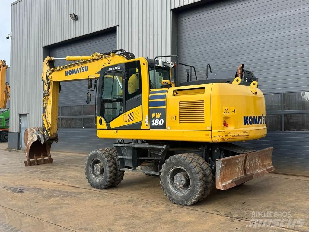Komatsu PW180-11 Bageri točkaši