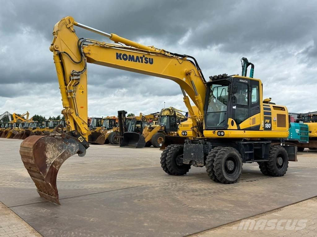 Komatsu PW180-11 Bageri točkaši