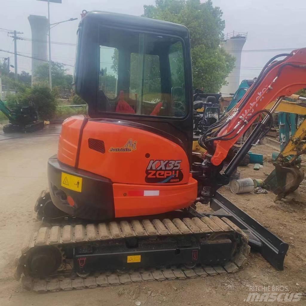 Kubota U 35 Mini bageri < 7t