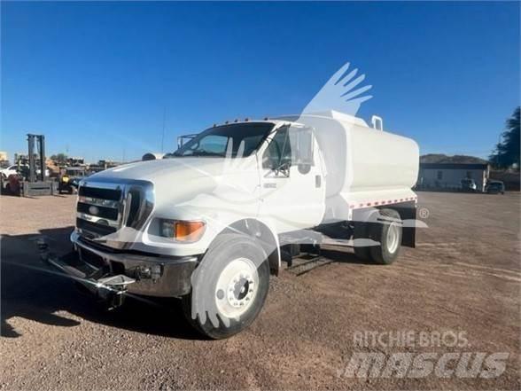 Ford F750 Kamioni cisterne