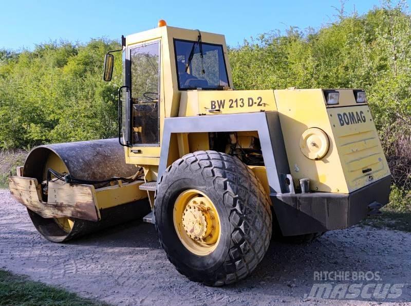 Bomag BW 213 Valjci sa jednim bubnjem