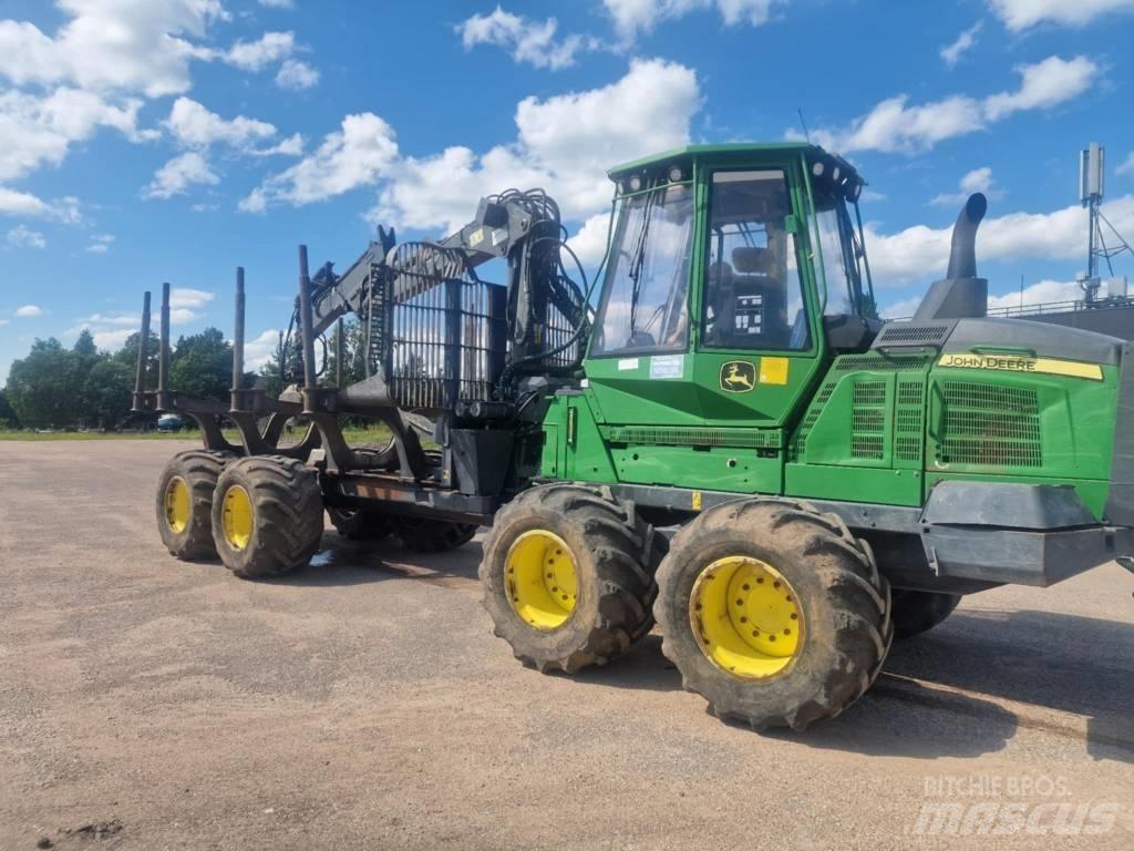 John Deere 1110G Forvarderi