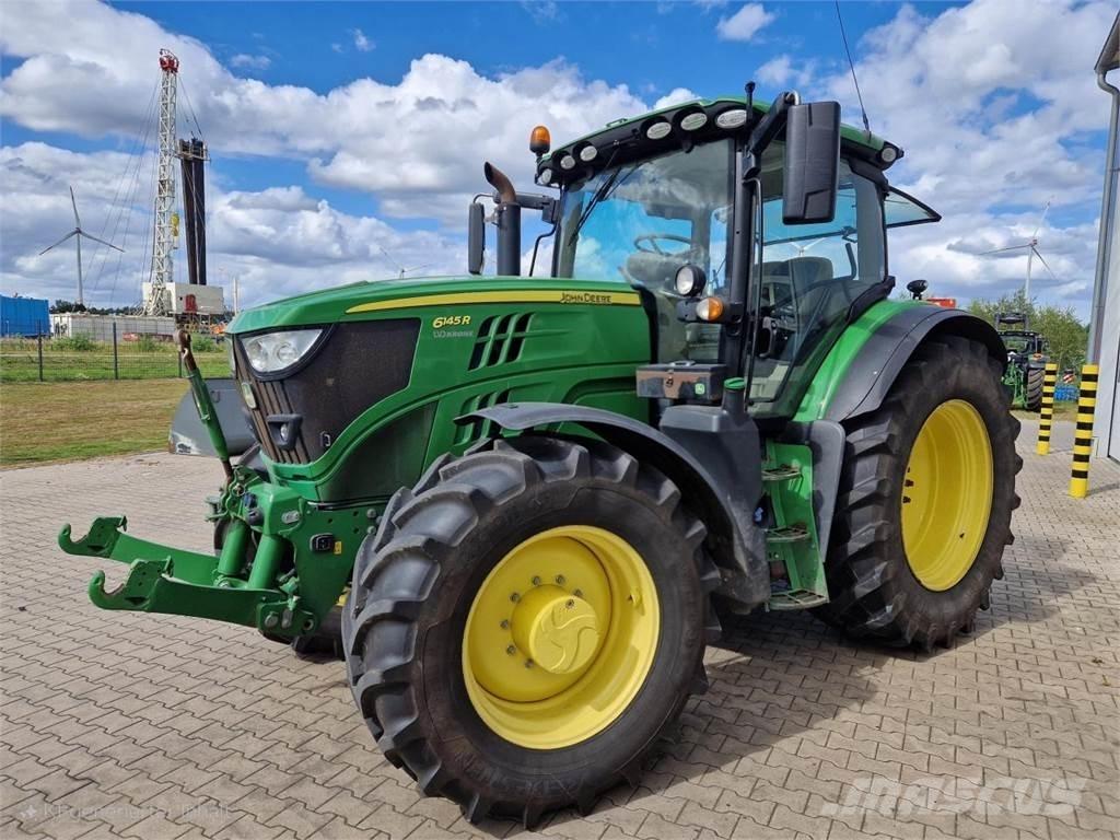 John Deere 6145R Traktori