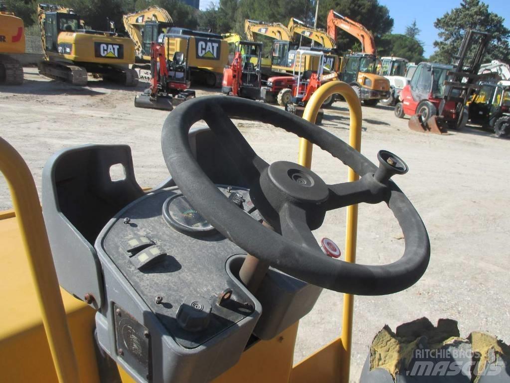 CAT CB 214 E Valjci sa duplim bubnjem