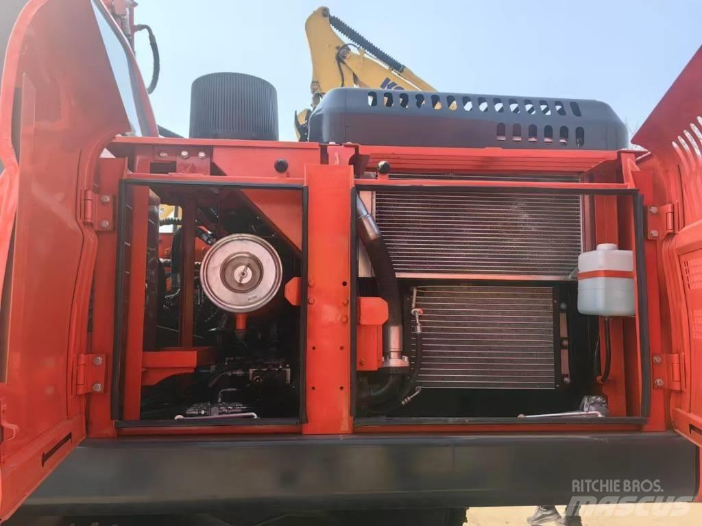 Doosan DX225LC-9C Bageri guseničari
