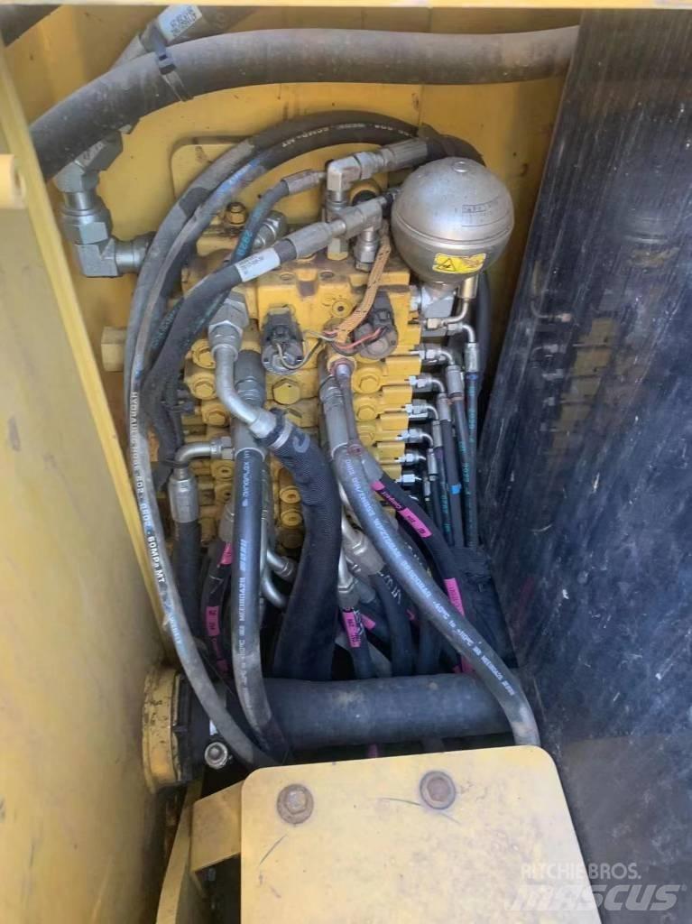 CAT 305.5e2 Bageri guseničari