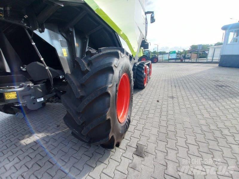 CLAAS Lexion 8800 TT Kombajni