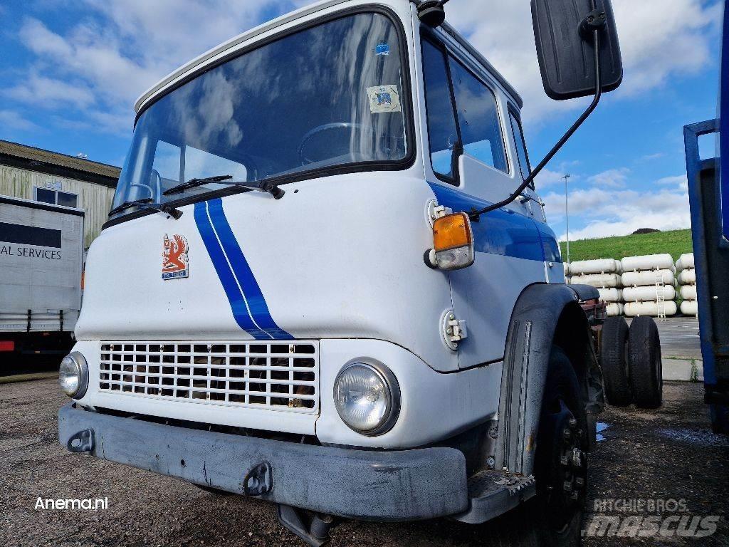 Bedford TK 1020 Tegljači