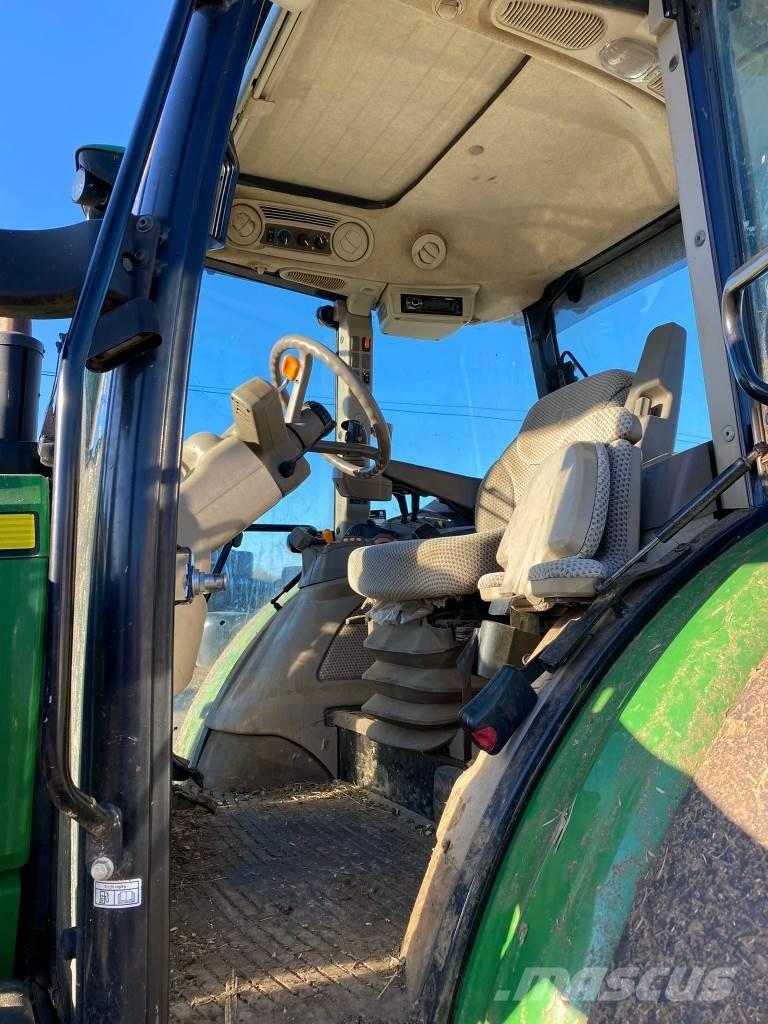 John Deere 5100R Traktori