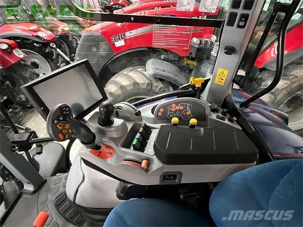 New Holland t7.210 Traktori