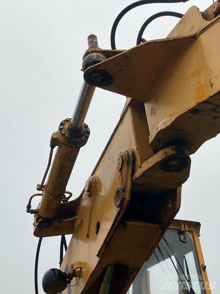 Liebherr A 901 C Bageri točkaši