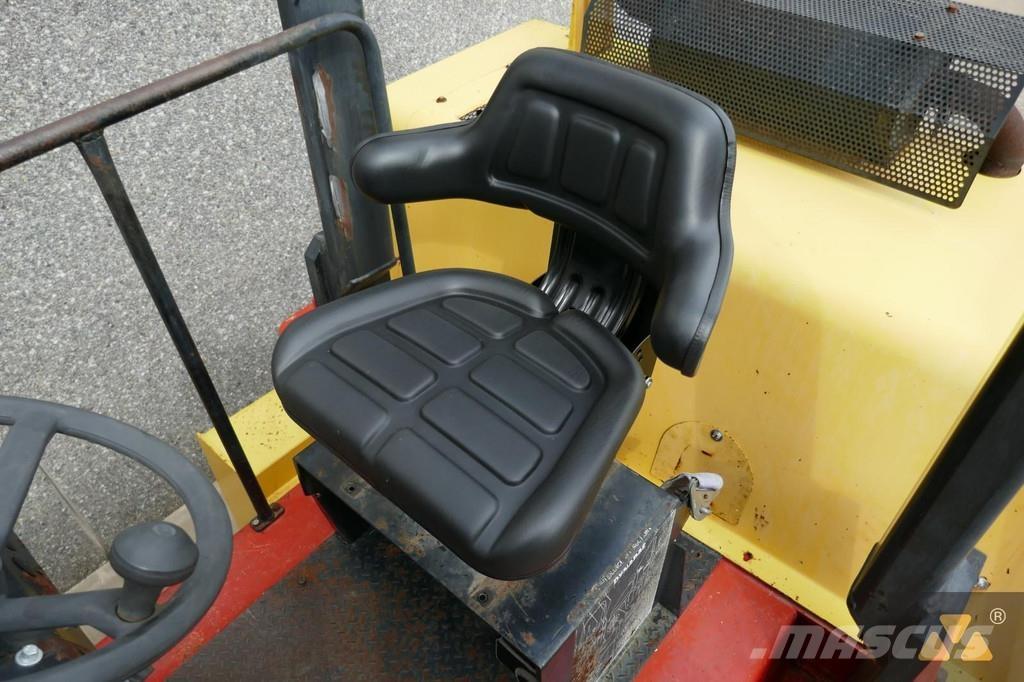 Dynapac CP142 Gumeni valjci na točkovima