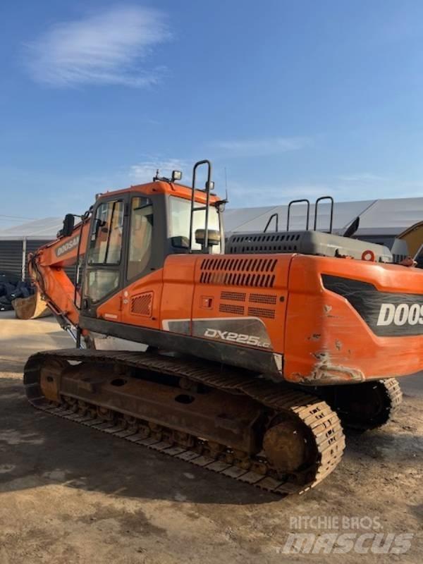 Doosan DX 225 LC-5 Bageri guseničari