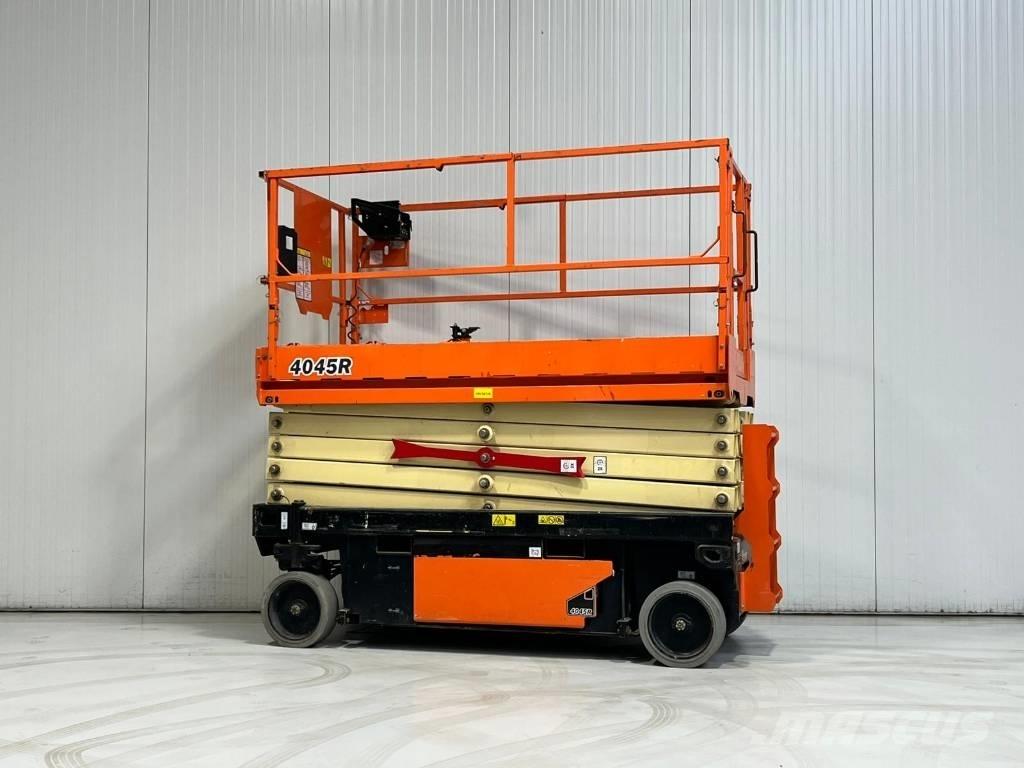 JLG 4045R Makazaste platforme