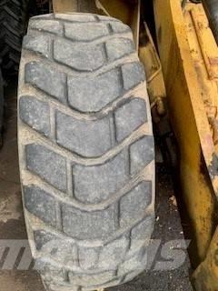 CAT 910 Utovarivači na točkove