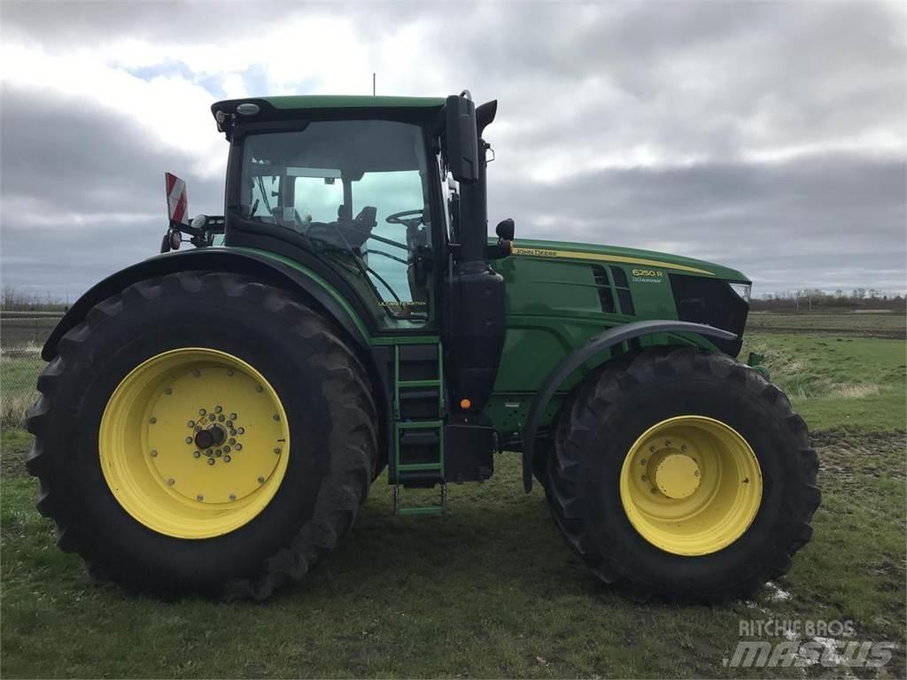 John Deere 6250R Traktori