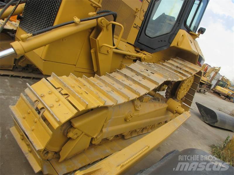 CAT D6R Buldožeri guseničari