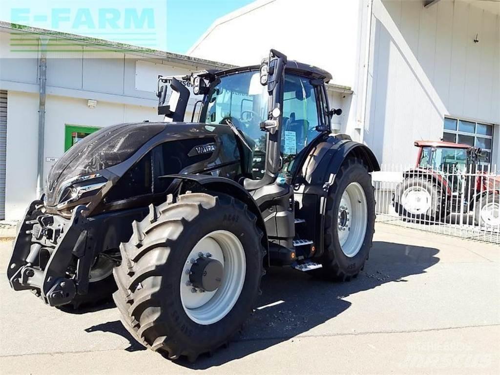 Valtra q265 Traktori