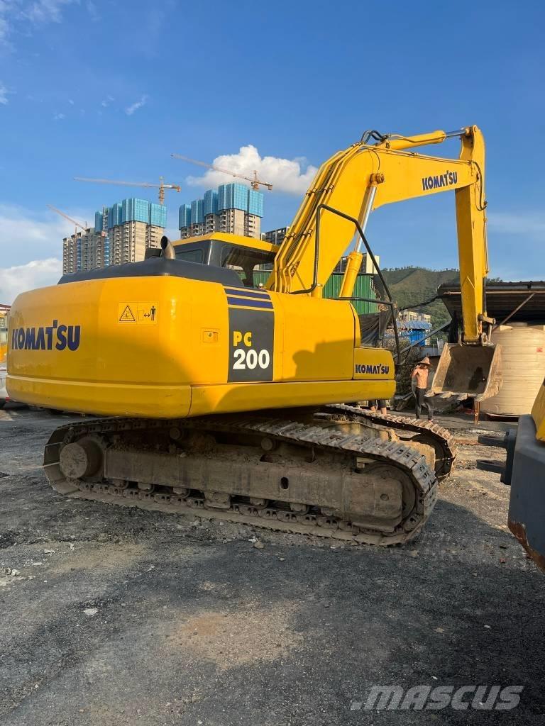 Komatsu PC 200-7 Bageri guseničari