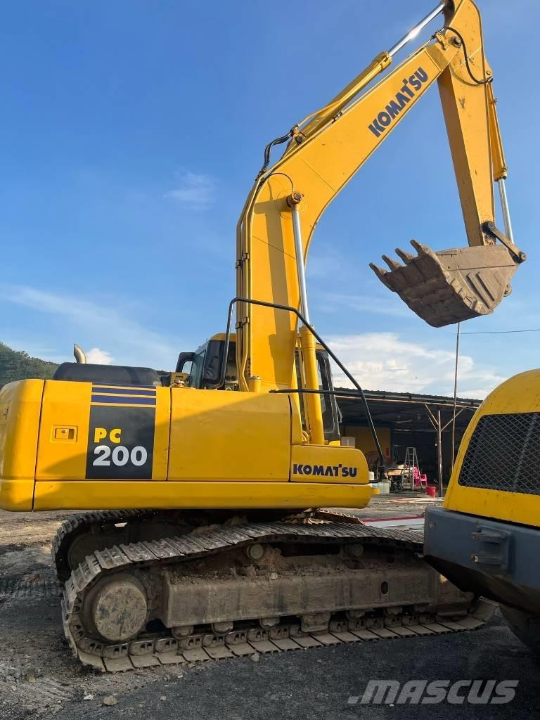 Komatsu PC 200-7 Bageri guseničari