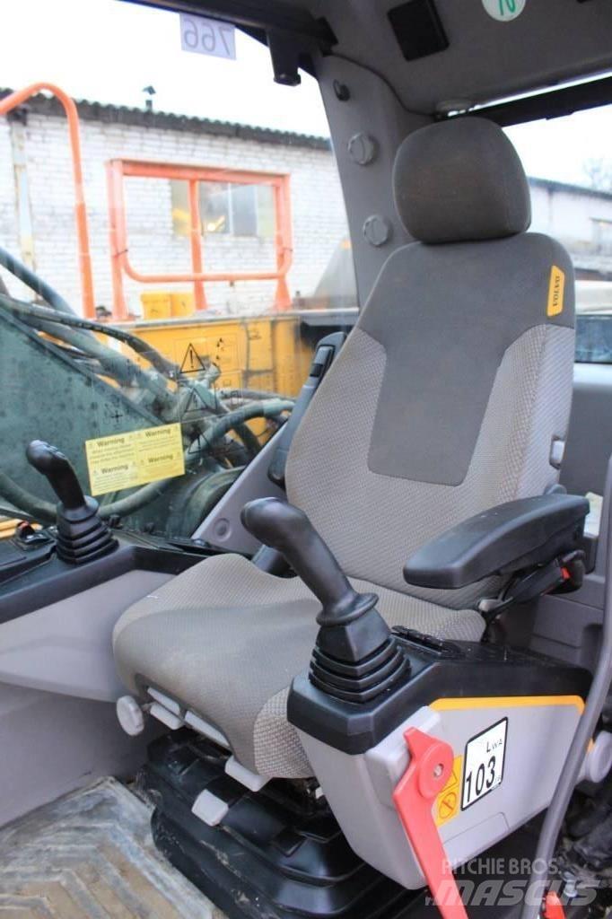 Volvo EC 220 E Bageri guseničari