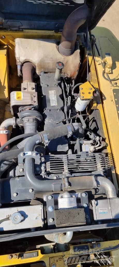 Komatsu PC 210-8 Bageri guseničari